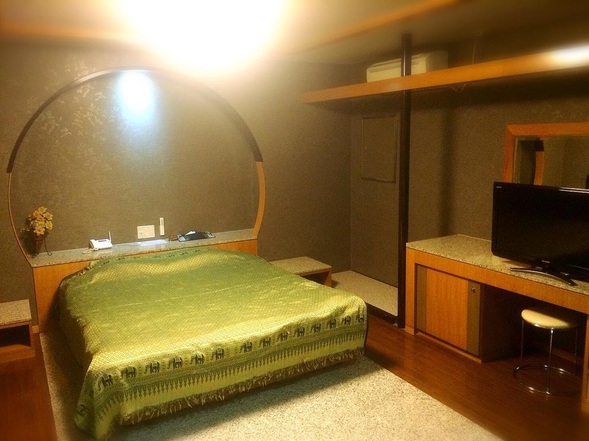 Hotel One Love (Adults Only) Οσάκα Εξωτερικό φωτογραφία